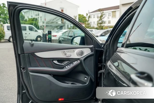 Mercedes-Benz AMG GLC 2021 Черный из Китая, фото 2