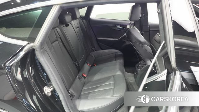 Audi A5 (F5) 2019 Черный из Кореи, фото 2