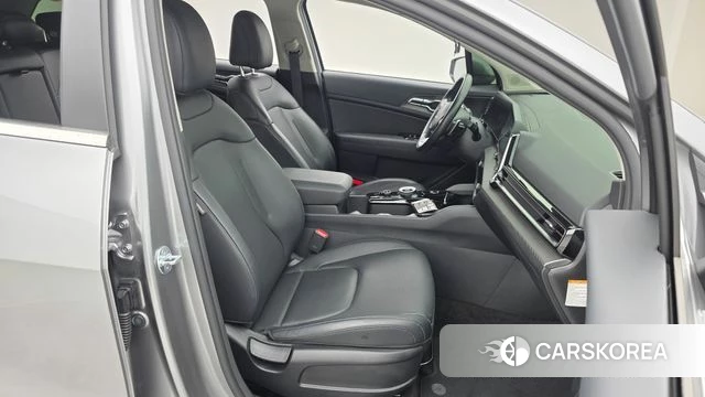 Kia Sportage 5th Generation Hybrid 2024 Серый из Кореи, фото 2