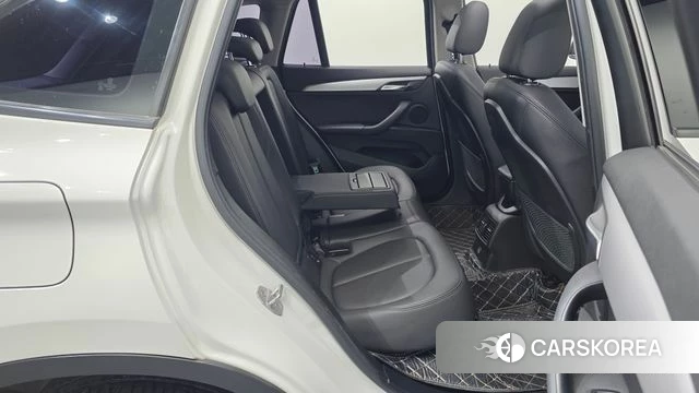 BMW X1 (F48) 2018 Белый из Кореи, фото 2