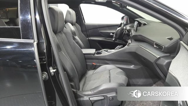 Peugeot 5008 second generation id 4930435 из Кореи 2