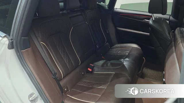 BMW 6 Series GT (G32) 2019 Белый из Кореи, фото 2
