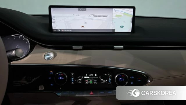 Genesis GV70 2022 Белый из Кореи, фото 2