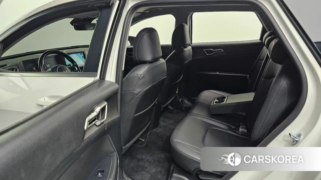 Kia Sportage 5th Generation 2022 Белый из Кореи, фото 2