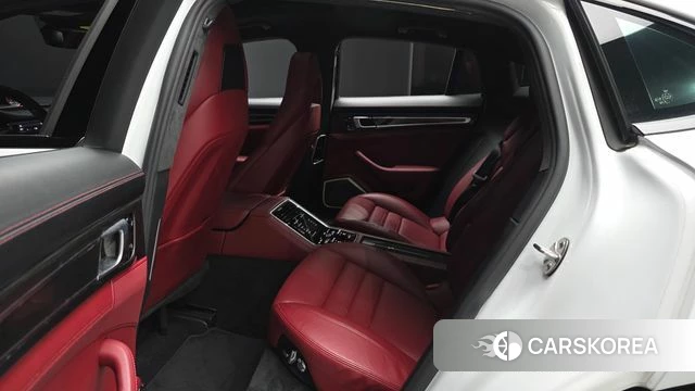 Porsche Panamera (971) 2018 Белый из Кореи, фото 2