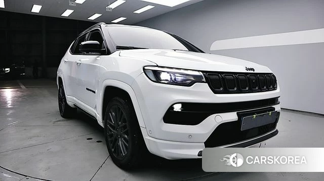 Jeep Compass 2nd Generation 2022 Белый из Кореи, фото 2