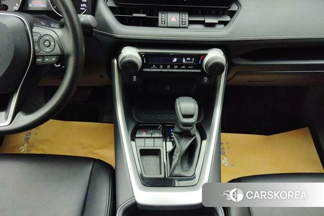Toyota RAV4 2025 Белый из Китая, фото 2