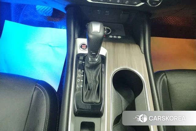 Nissan Altima 2022 Черный из Китая, фото 2