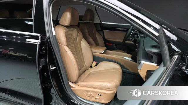 Hyundai Grandeur Hybrid (GN7) 2023 Черный из Кореи, фото 2