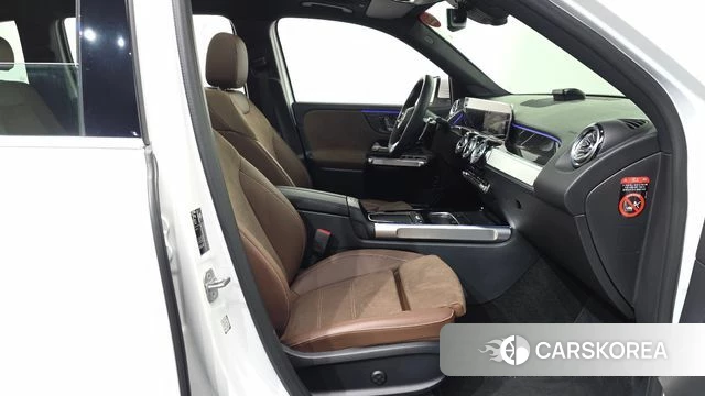Mercedes-Benz GLB-Class X247 2025 Белый из Кореи, фото 2