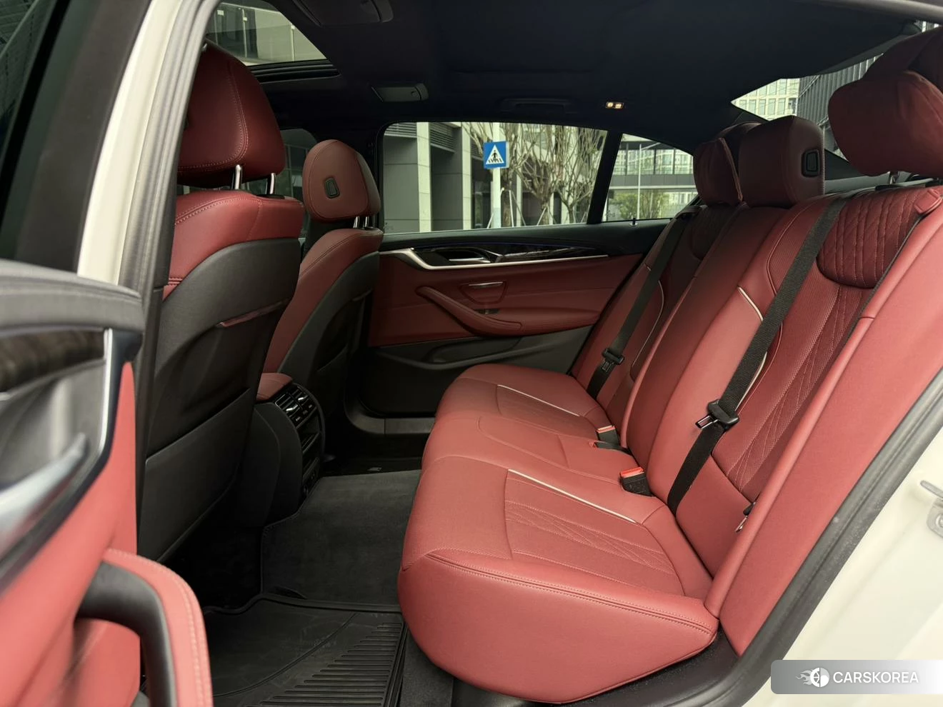 BMW 5 series 2021 Белый из Китая, фото 2