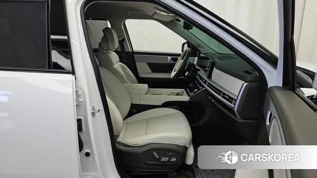 Hyundai Santa Fe (MX5) 2024 Белый из Кореи, фото 2