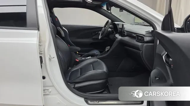 Hyundai Veloster (JS) 2021 Белый из Кореи, фото 2
