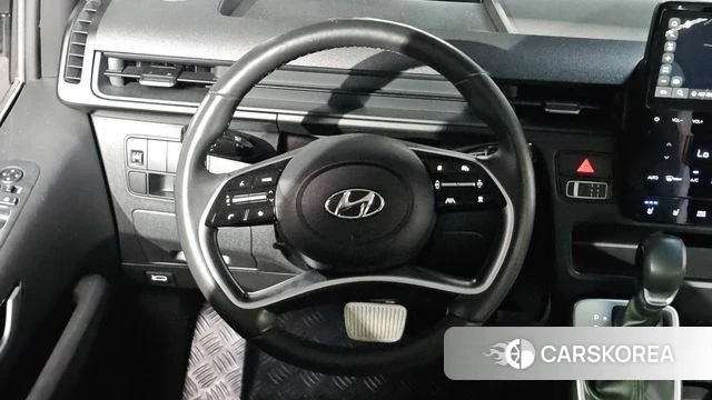 Hyundai Staria 2023 Белый из Кореи, фото 2