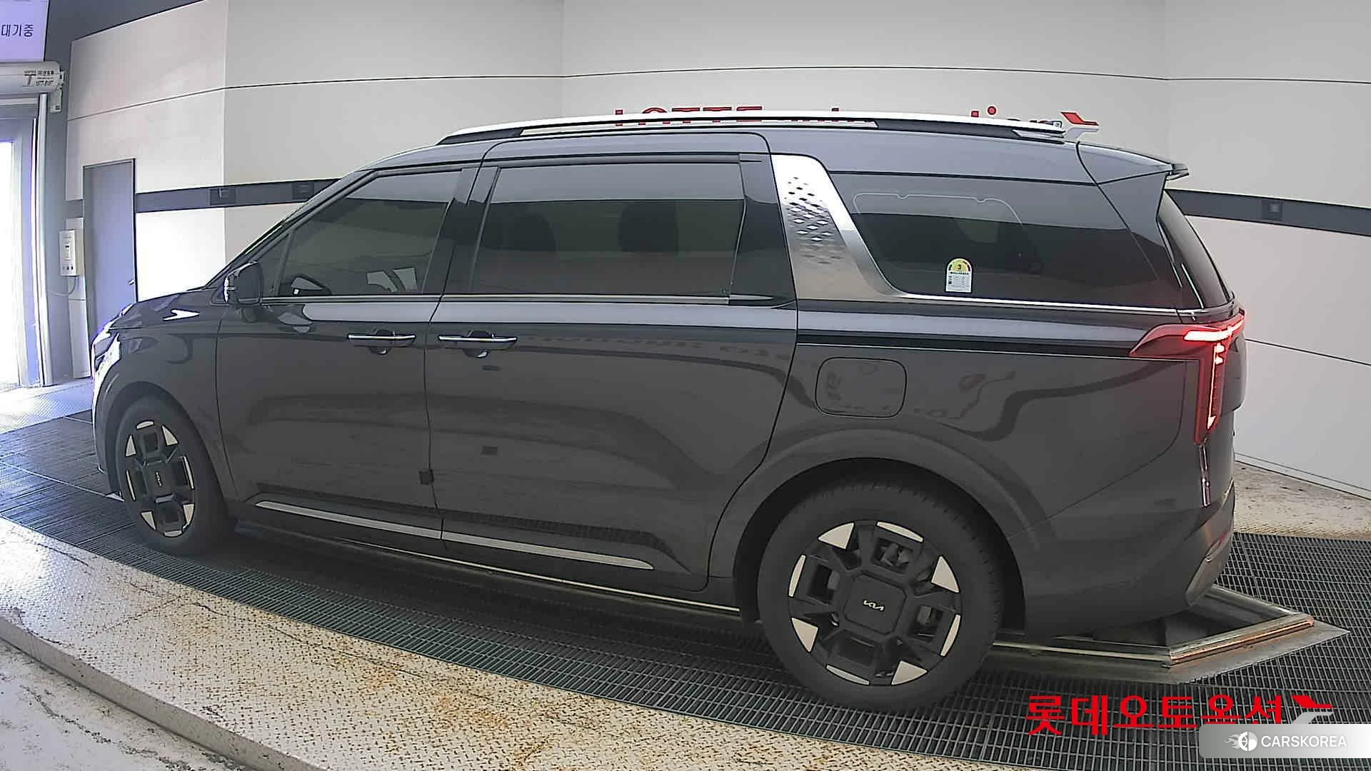 Kia Carnival Hybrid id 4990053 из Кореи 2