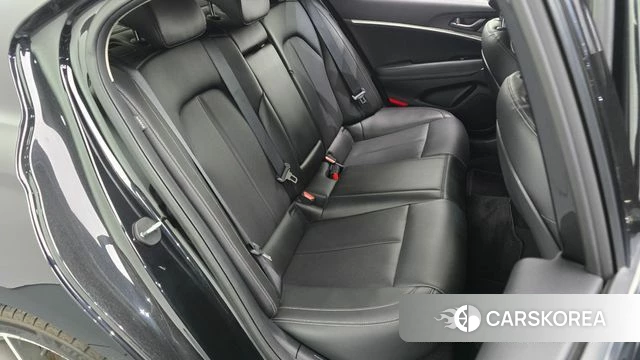 Genesis The New G70 2021 Черный из Кореи, фото 2