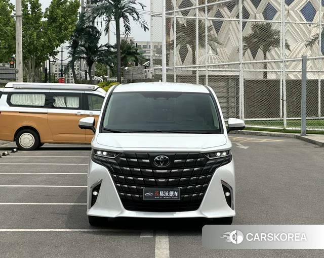 Toyota Alphard 2023 Белый из Китая, фото 2
