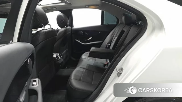 Mercedes-Benz C-Class W205 2020 Белый из Кореи, фото 2