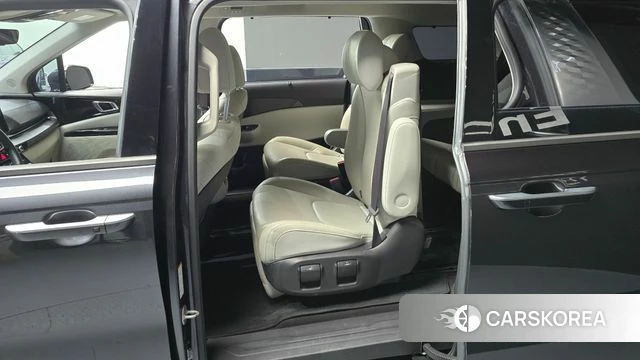 Kia Carnival 4th generation 2021 Черный из Кореи, фото 2