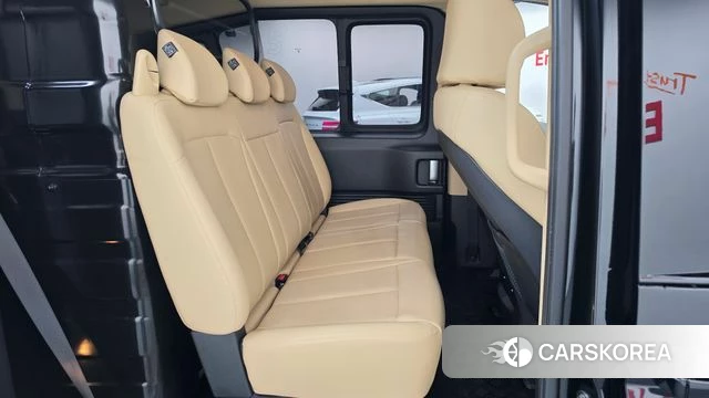 Hyundai Staria 2024 Черный из Кореи, фото 2