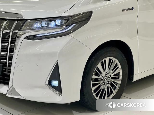Toyota Alphard 2021 Белый из Китая, фото 2