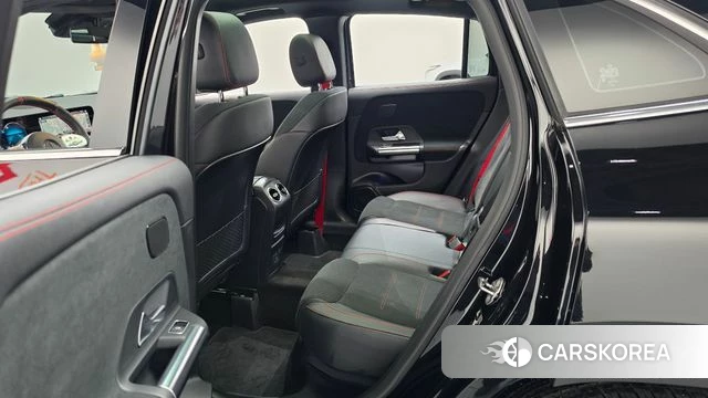 Mercedes-Benz GLA - Class H247 2022 Черный из Кореи, фото 2