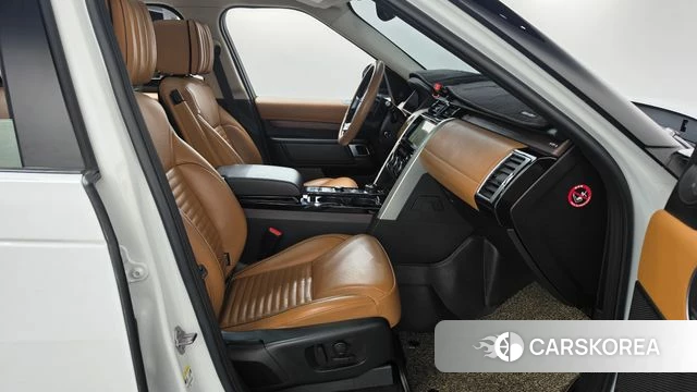 Land Rover Discovery 5 2019 Белый из Кореи, фото 2