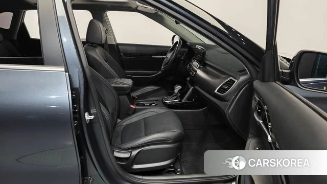Kia Seltos 2020 Серый из Кореи, фото 2