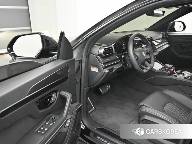 Lamborghini Urus 2025 Черный из Кореи, фото 2