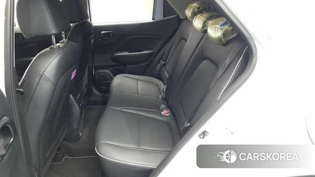 Hyundai Venue 2025 Белый из Кореи, фото 2