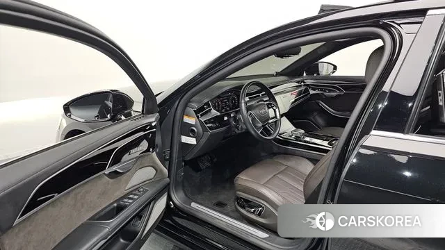 Audi A8 (D5) 2021 Черный из Кореи, фото 2