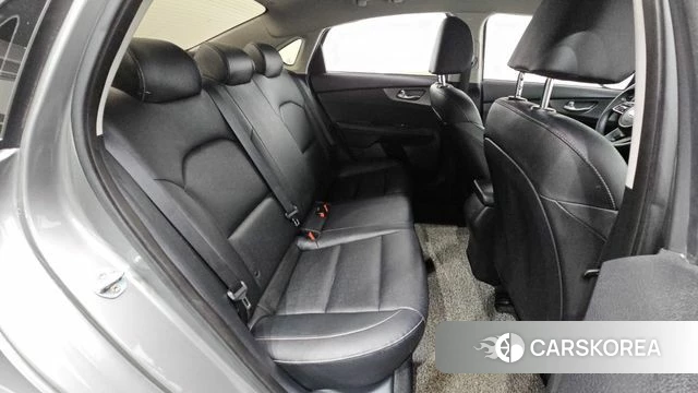 Kia Come New K3 2018 Серебристо-серый из Кореи, фото 2