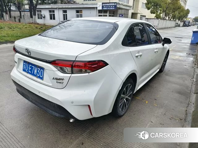 Toyota Levin 2024 Белый из Китая, фото 2
