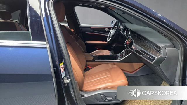 Audi A6 (C8) 2020 Синий из Кореи, фото 2