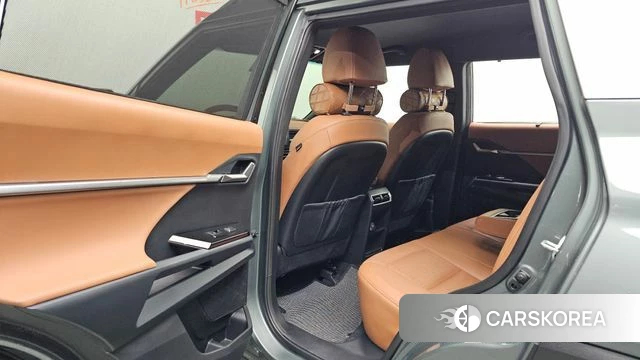 Ssangyong Torres 2023 Цвет галактики из Кореи, фото 2