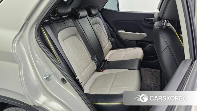 Hyundai Venue 2020 Серебристо-серый из Кореи, фото 2