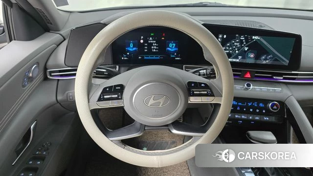 Hyundai The New Avante (CN7) 2025 Серебристо-серый из Кореи, фото 2