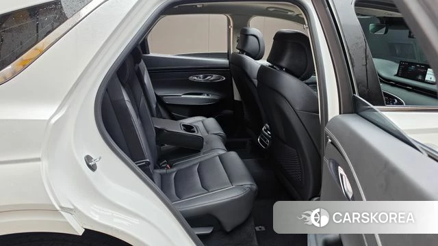 Genesis GV70 2021 Белый из Кореи, фото 2