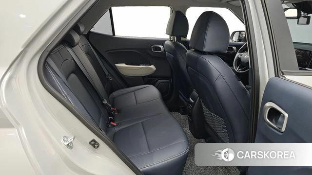 Hyundai Venue 2025 Серебристо-серый из Кореи, фото 2