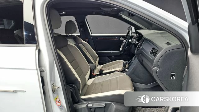 Volkswagen T-Roc 2021 Белый из Кореи, фото 2