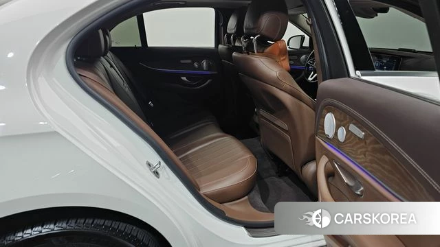 Mercedes-Benz E-Class W213 2020 Белый из Кореи, фото 2