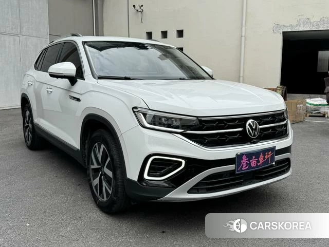 Volkswagen Tayron 2024 Белый из Китая, фото 2