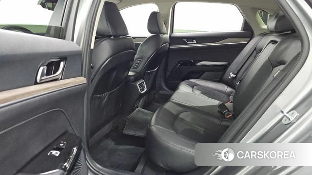 Kia K5 3rd generation 2021 Серебристо-серый из Кореи, фото 2
