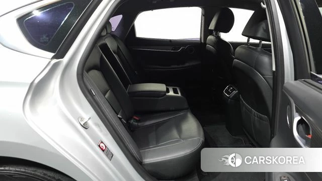 Hyundai Grandeur IG 2018 Серебристо-серый из Кореи, фото 2