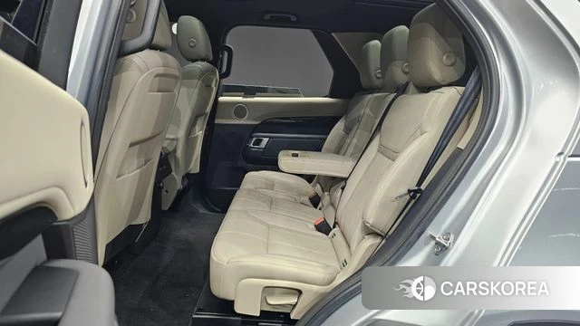 Land Rover Discovery 5 2018 Серебряный из Кореи, фото 2
