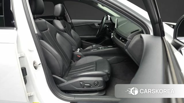 Audi A4 (B9) 2018 Белый из Кореи, фото 2