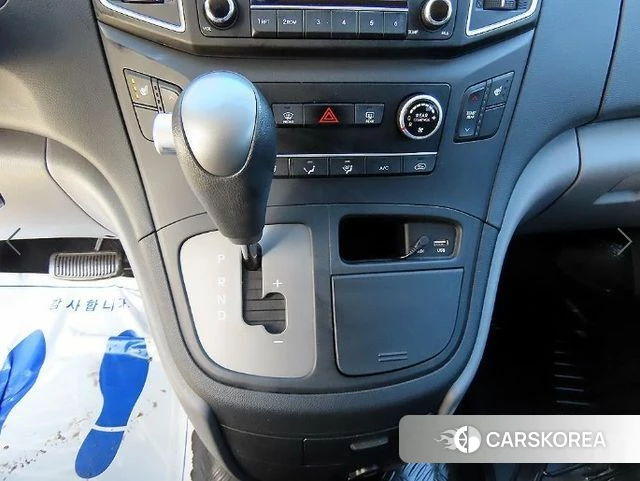 Hyundai The New Grand Starex 2019 Белый из Кореи, фото 2