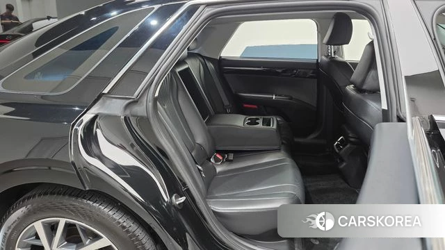 Hyundai Grandeur Hybrid (GN7) 2023 Черный из Кореи, фото 2