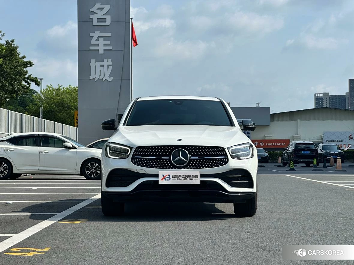 Mercedes-Benz GLC 2021 Белый из Китая, фото 2