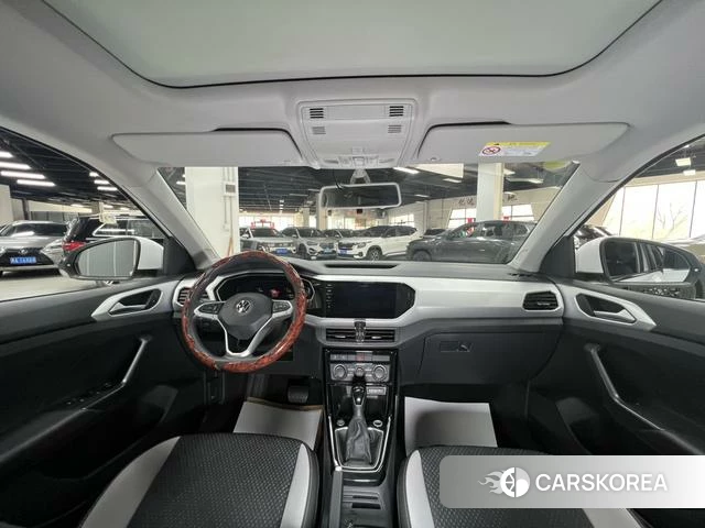 Volkswagen Tacqua 2022 Белый из Китая, фото 2
